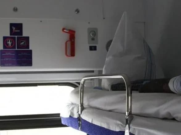 В "Укрзалізниці" уточнили, чи треба після себе збирати постіль у поїзді
