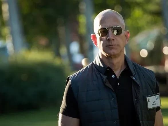 Найбагатші люди світу втратили 18 млрд доларів за день через коливання на біржах