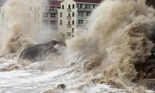 Сильний шторм обрушився на Хіросіму