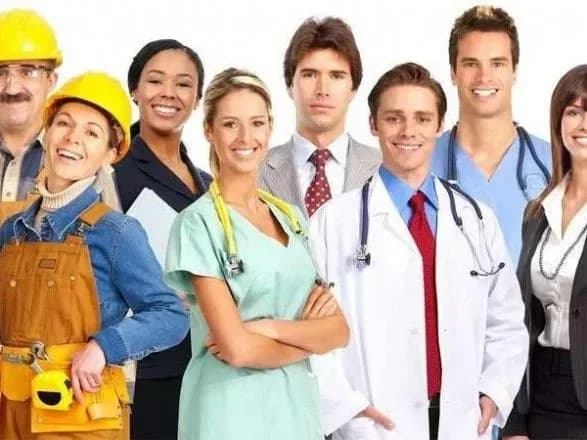 Брак кадрів: в яких галузях відчувається нестача працівників і що буде далі