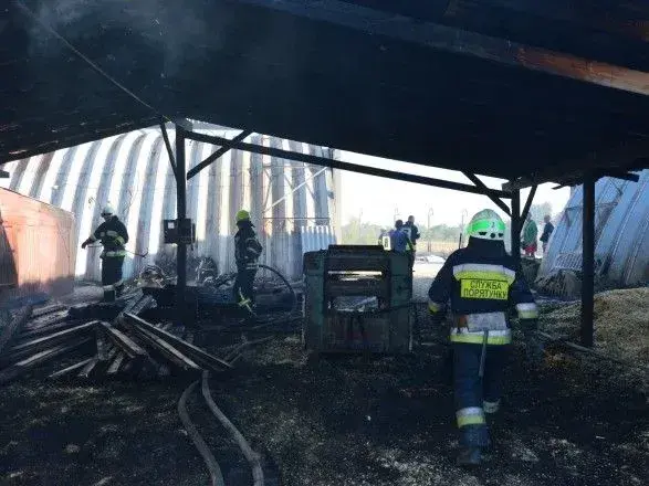 У Дніпрі сталася пожежа в ангарах