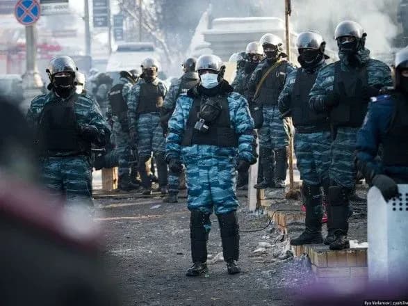 Суд оставил под стражей экс-беркутовцев