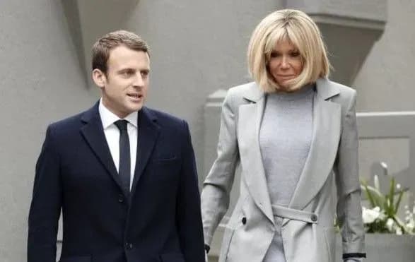 Макрон засудив президента Бразилії за "неповажні" дії в бік його дружини