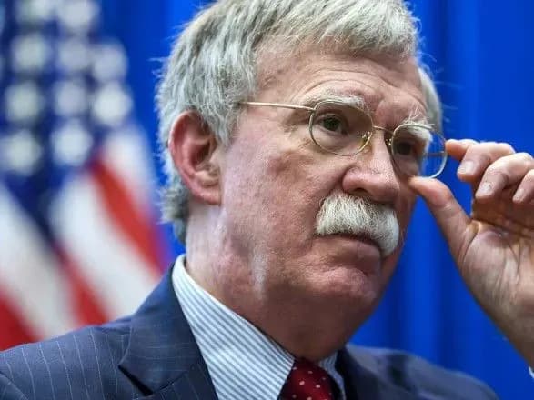 Болтон у Києві обговорив "захист промисловості України від дій Китаю"