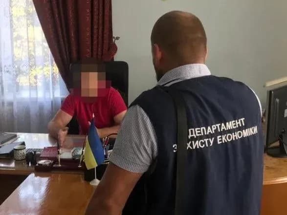 На хабарі затримали голову райради та завідувача сектору культури РДА