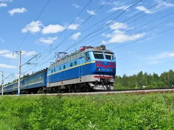 Посадовців Укрзалізниці викрили на хабарі в 200 тисяч гривень