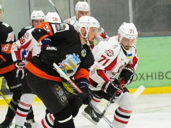 ХК "Кременчук" в серії булітів тріумфував на Kremenchuk Open Cup-2019