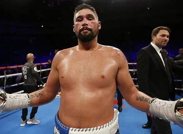 Ексчемпіон світу Беллью назвав Ломаченка особливим талантом