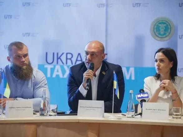 Податкова система давно потребує масштабних змін – Леонов