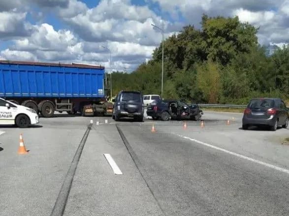 У потрійній ДТП на Житомирщині травмувалися п'ятеро людей