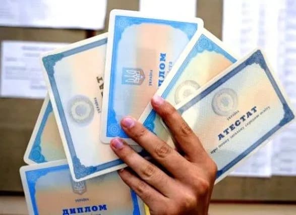 Депутата, якого Богдан назвав “чортом”, підозрюють у наданні підробного диплома