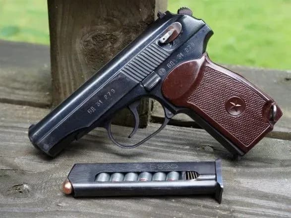 На Донеччині чоловіка застрелили у власному будинку