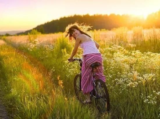 Ще три дні літа: Україні обіцяють теплу і суху погоду