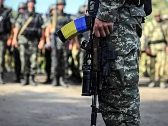 Зеленскому предложили законодательно разрешить откупаться от армии