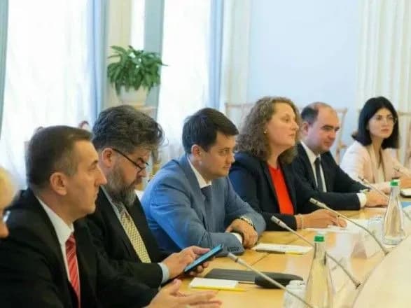 Разумков висловився за розширення нормандського формату