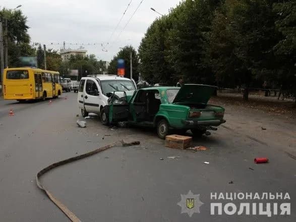 У Чернівцях унаслідок зіткнення двох авто загинуло 2 людей