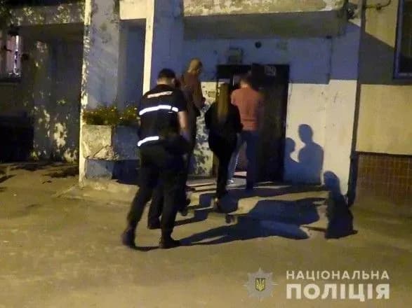 Чоловік задушив рідного брата і сховав тіло на балконі