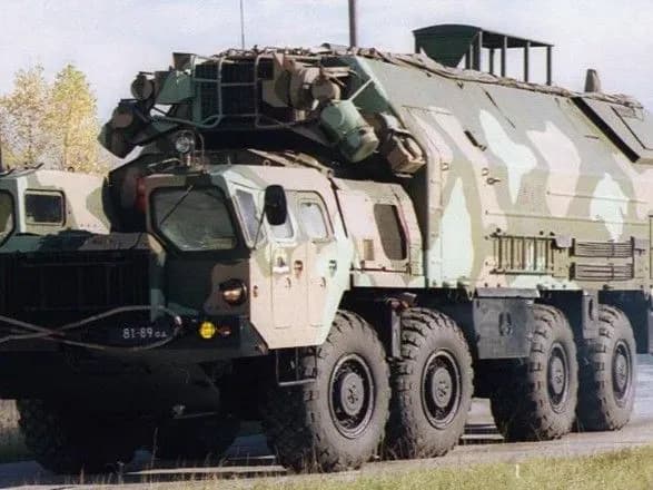 У Криму пройшла велика колона російської військової техніки