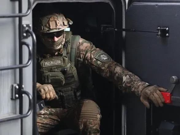 Чоловік, що погрожував підірвати міст у Києві, був звільнений у липні – командування ССО