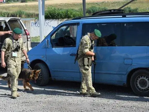 Ситуація на КПВВ у зоні ООС: у чергах 280 автівок