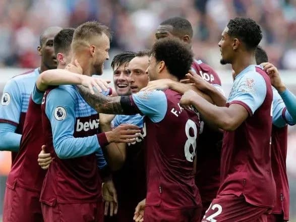 Ярмоленко забив переможний гол у ворота "Манчестер Юнайтед"