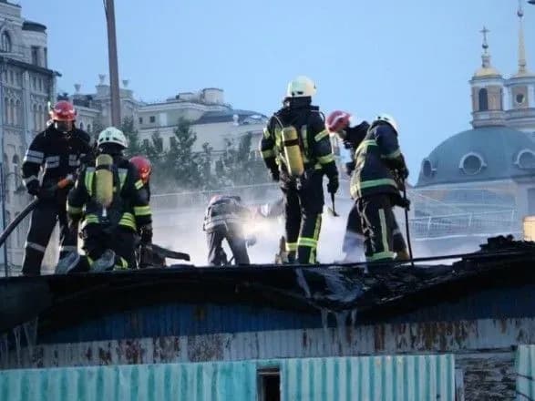 Поблизу столичної Поштової площі сталася масштабна пожежа