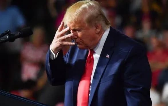 Трамп оприлюднив ролик проти Байдена на тему України