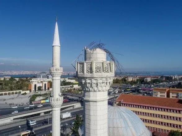 Влада Туреччини відзвітувала про наслідки землетрусу в Стамбулі