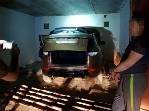 В Україні ліквідували організоване угруповання викрадачів елітних авто