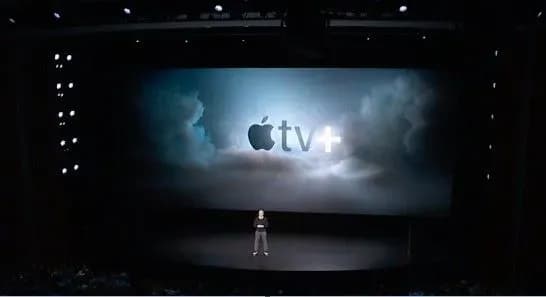 Apple буде показувати свої фільми в кінотеатрах