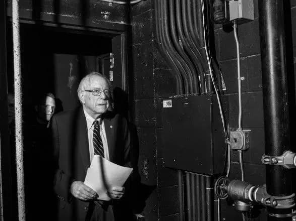 Учасник передвиборчих перегонів в США Берні Сандерс госпіталізований - ЗМІ