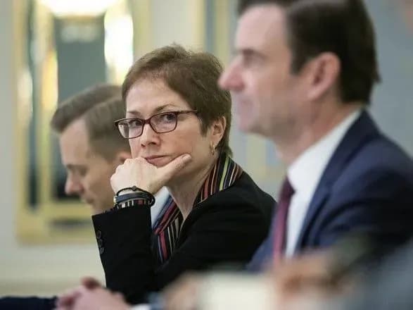 WSJ: Трамп відкликав посла в Україні після скарг його оточення