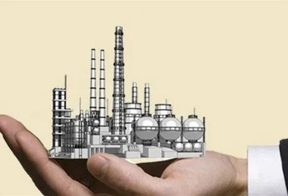 Майже 800 державних підприємств готують до приватизації