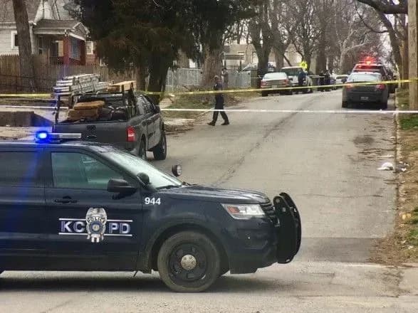 У США невідомий відкрив стрілянину в барі: загинули четверо, дев'ять поранені