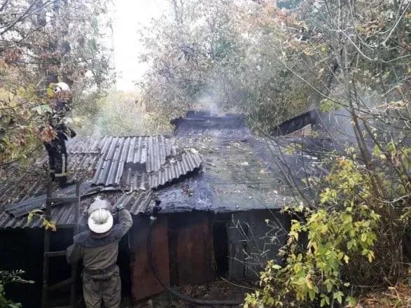Через безхатченка у Житомирі горіло 11 сараїв