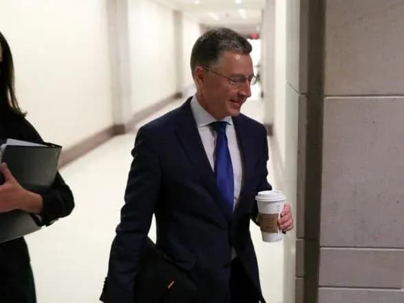 Волкер пішов у відставку з керівної посади в Інституті Маккейна у США