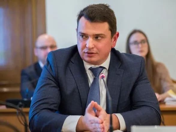 Глава НАБУ був зацікавлений у програші Трампа на виборах у США — Луценко