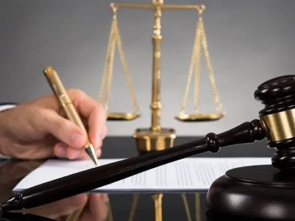 Зеленський привітав юристів зі святом