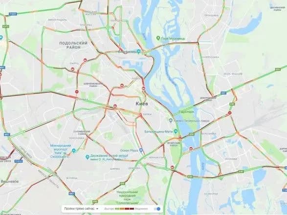 Київ зранку скували затори