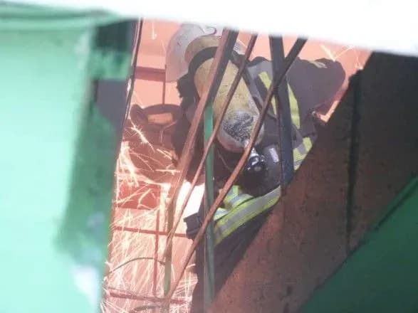 Багатоповерхівка загорілась у Києві: врятували чотирьох дітей