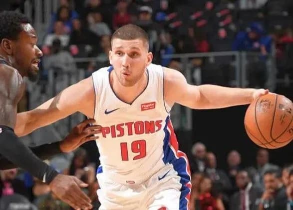 Баскетболіст Михайлюк взяв участь у першій передсезонній грі НБА