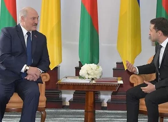Лукашенко пригласил Зеленского в Беларусь