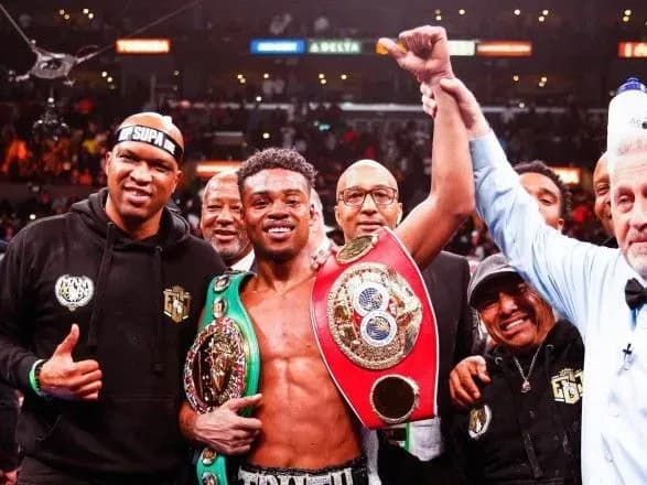 Чемпіон світу з боксу зазнав травм в ДТП