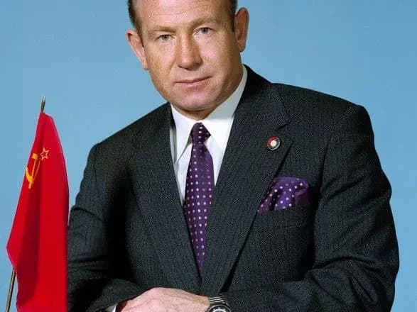 Помер космонавт Олексій Леонов, який першим в історії вийшов у відкритий космос