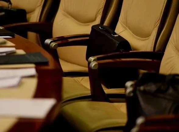 Кабмін до 1 листопада шукає п'ятьох топ-менеджерів на держслужбу