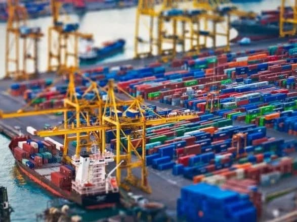 Україна експортувала в РФ товарів на 2,2 млрд доларів