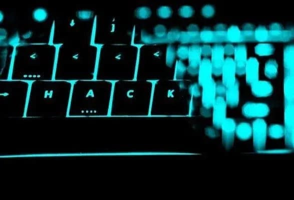 США провели секретную кибератаку на Иран после нападения на саудовские НПЗ - Reuters