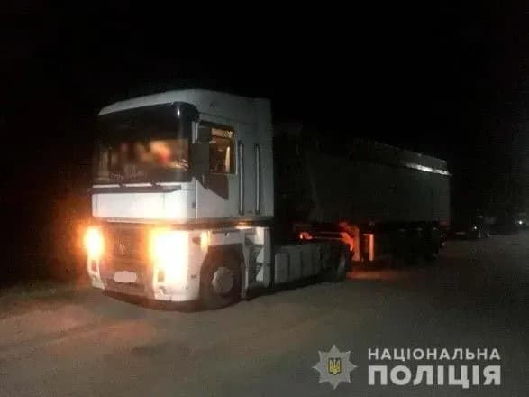На Рівненщині затримали трьох чоловіків за розбійний напад на фермера