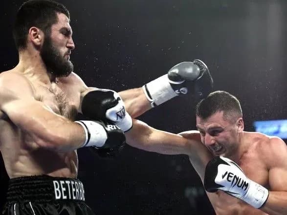 Гвоздика виписали з лікарні після поєдинку з Бетербієвим