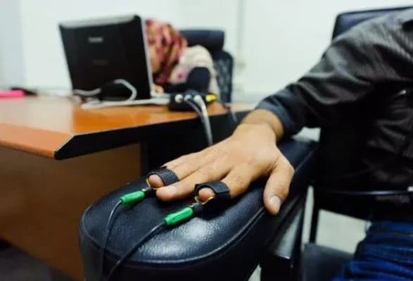 Дубінський повідомив, що пройде поліграф разом з Арахамією